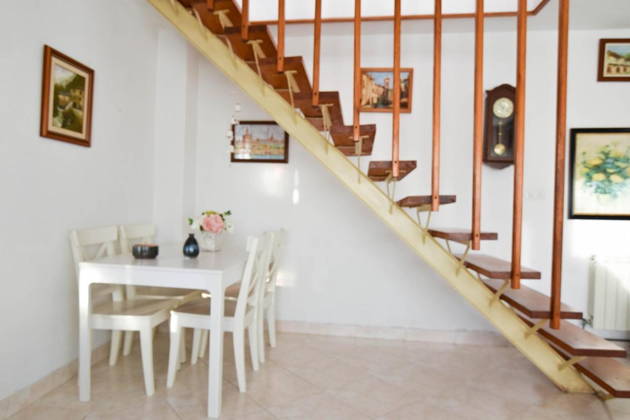 Amplio Y Comodo Chalet En Ajo Con Preciosas Vistas Exterior foto